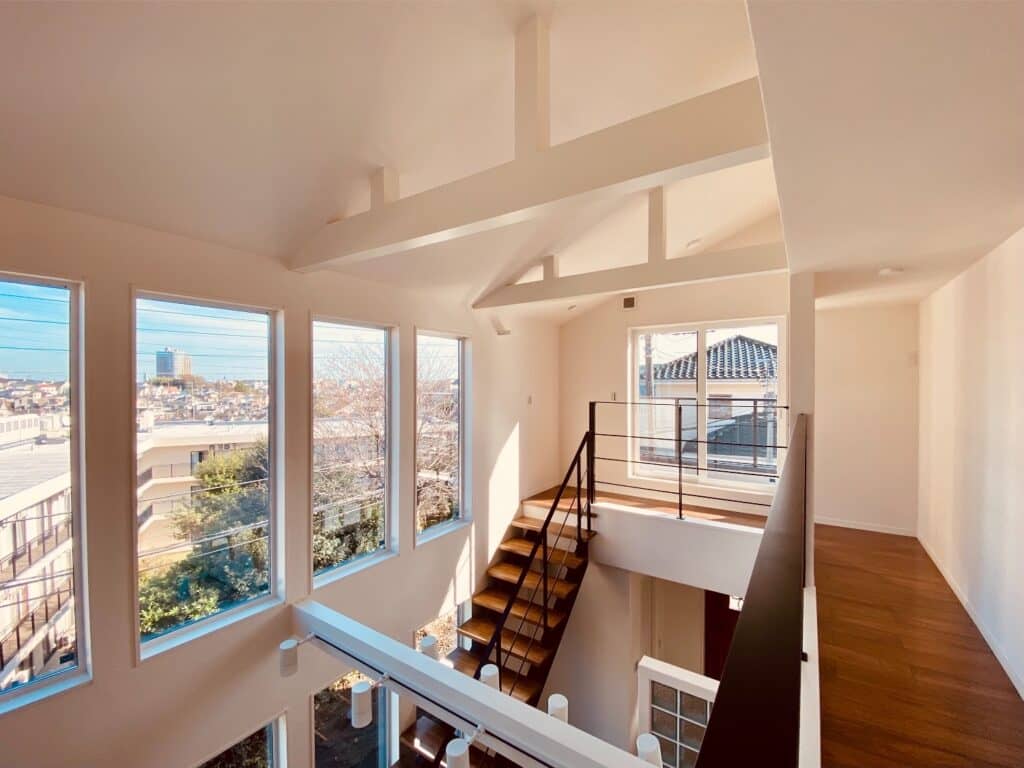 【横浜市  施工事例】スケルトン階段のある明るく開放的な家