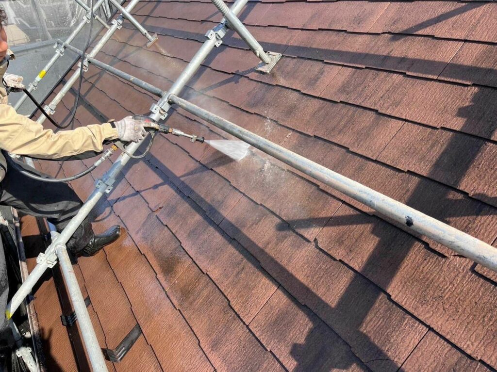 外壁・屋根の塗装工事～進行中～