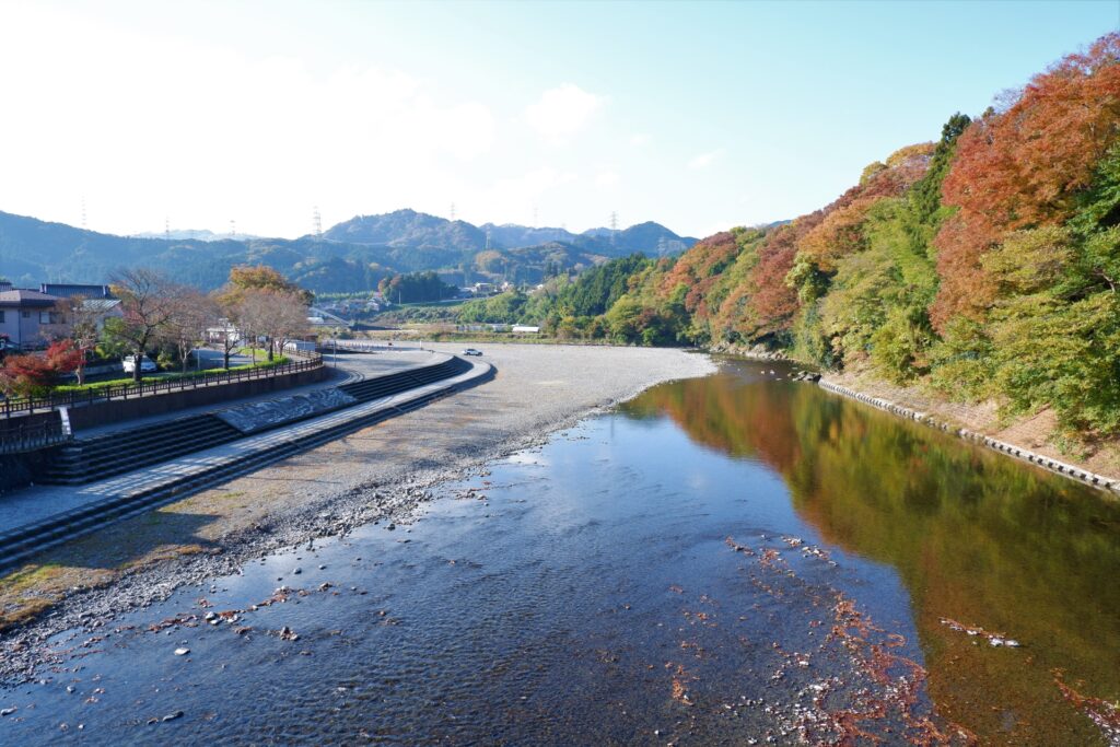 関東上位の住みやすさを誇るあきる野市｜妊娠時から途切れず受けられる子育てサポートの内容をまとめて紹介！